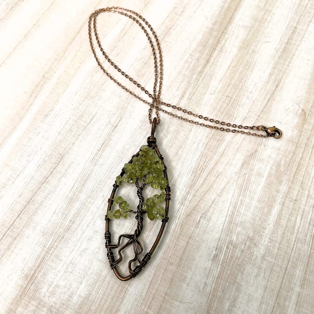 2 TREE NECKLACES Brass wire wrapped Aquamarine & Peridot chip stones - Picture 5 of 5